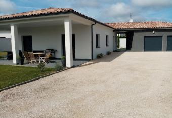 Un air de campagne has Balcony rooms