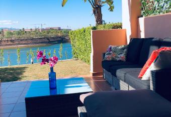 La Mariposa allows 18 year olds to book a room