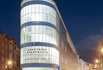 Apartments Kope  n   with parking allows 18 year olds to book a room