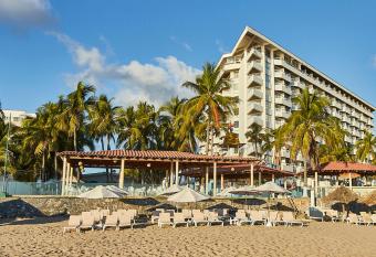 Krystal Ixtapa allows 18 year olds to book a room