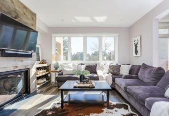 Wintergreen Haven 85574 has Balcony rooms