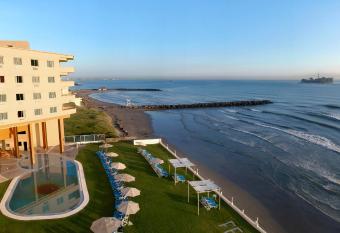 Hilton Garden Inn Veracruz Boca del Rio allows 18 year olds to book a room