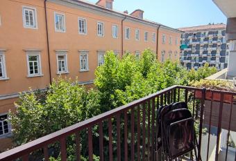 Slataper 22 - Sunny, Central and Confortable has Balcony rooms