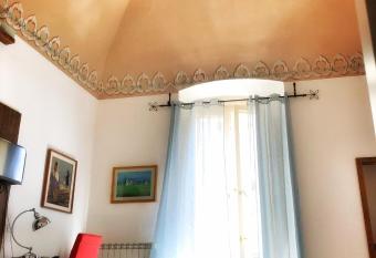 Palazzo Sal  a has Balcony rooms
