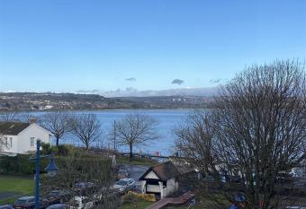 Mumbles Fishermans cottage with stunning sea views has Balcony rooms