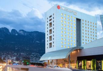 NH Collection Monterrey San Pedro allows 18 year olds to book a room