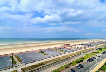 Le nid de la plage has Balcony rooms