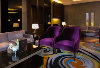 Park House Hotel Suite allows 18 year olds to book a room