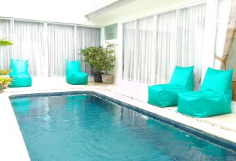 Villa Natalie has Balcony rooms