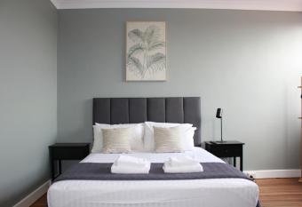 Colliery Inn Wallsend allows 18 year olds to book a room