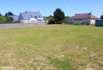 Maison de 3 chambres avec jardin clos et wifi a Denneville has Smoking rooms