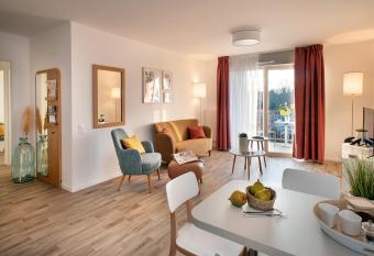 DOMITYS LES CERNEAUX has Balcony rooms