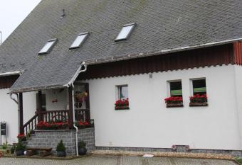 Ferienwohnung L  ffler Nassau-Erzgebirge allows 18 year olds to book a room