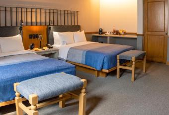 Hacienda Jurica by Brisas allows 18 year olds to book a room