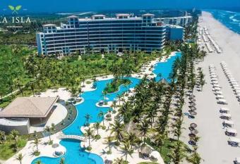 DEPARTAMENTO DE LUJO EN ACAPULCO DIAMANTE has Smoking rooms