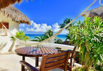 Playa Palms Beach Hotel allows 18 year olds to book a room