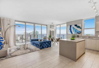 Hyde Beach House 3001 has Balcony rooms