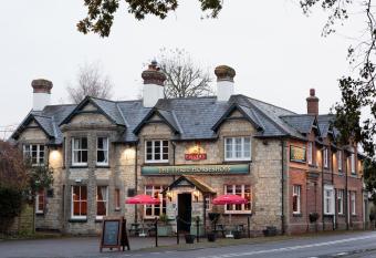 The Three Horseshoes East Worldham allows 18 year olds to book a room