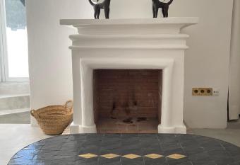 Dar Bunaira has Balcony rooms