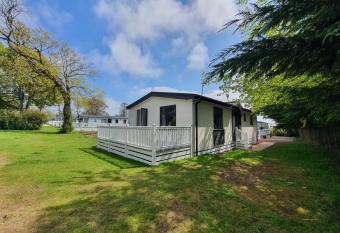 Seaton Estate has Balcony rooms