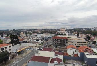 Flat Cobertura Central allows 18 year olds to book a room