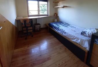 Porta do Sol Duplex has rooms with a private hot tub