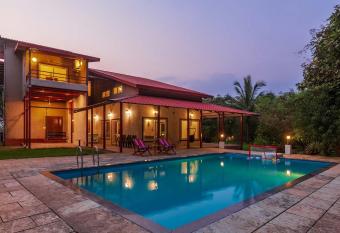 Corfu & Crete by StayVista - Mountain-view villa with Pool and Activities allows 18 year olds to book a room