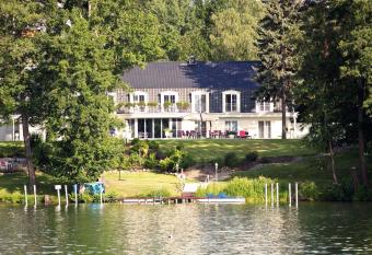 nook x Seepalais Boutique Hotel allows 18 year olds to book a room