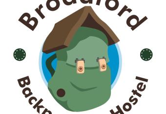 Broadford Backpackers Hostel allows 18 year olds to book a room