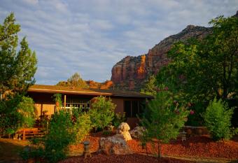 Sedona Room Homestay - Thunder Mountain has Balcony rooms