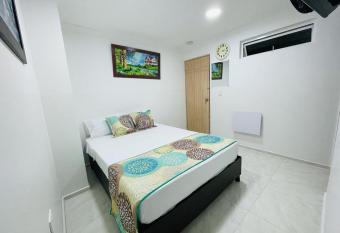 Hotel Eterna Primavera allows 18 year olds to book a room