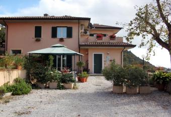 Il Pioppo has Balcony rooms