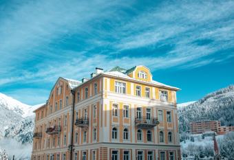 Selina Bad Gastein has Balcony rooms