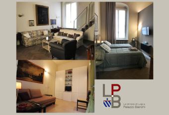 Luigi in Palazzo Bianchi allows 18 year olds to book a room