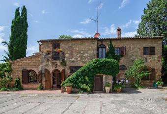 Agriturismo Pornelleto has Balcony rooms