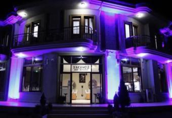 YAKAMOZ APART has Balcony rooms