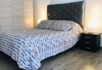 Loft Amoblado en el Norte de Armenia allows 18 year olds to book a room