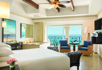 Hyatt Zilara Cancun - All Inclusive - Adults Only has rooms with a private hot tub