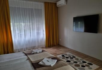 City Center Dream Apartment 2 allows 18 year olds to book a room