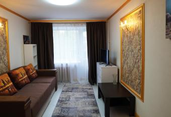                                   2                             2                                              has Balcony rooms