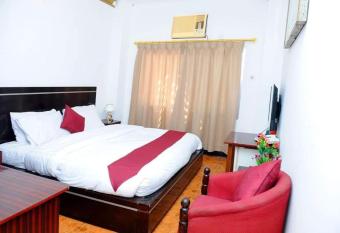 Bab AL Bahrain Hotel allows 18 year olds to book a room