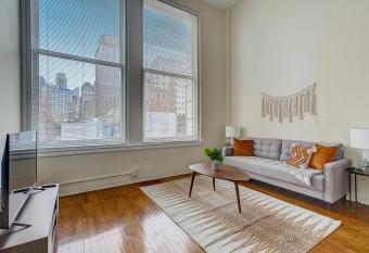 Frontdesk I The Cosmopolitan Apts Philadelphia allows 18 year olds to book a room