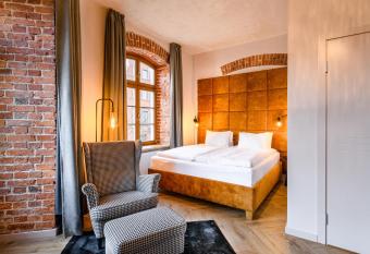 TILT   NAMAI Self Check-in Apartments has Balcony rooms