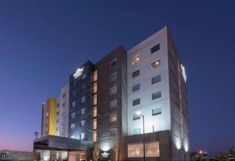 Microtel Inn & Suites by Wyndham Guadalajara Sur allows 18 year olds to book a room