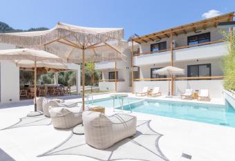 Rastoni - Relax & Retreat has Balcony rooms