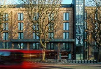 Dublin One allows 18 year olds to book a room