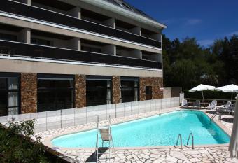 authentic by balladins     Rodez / Le S  gala allows 18 year olds to book a room