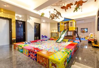 WanTon B&B has Balcony rooms