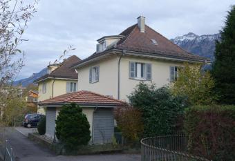 ARNOLDS Bed & Breakfast allows 18 year olds to book a room