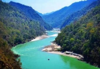 Holiday Home 1BHK Flats Tapovan Rishikesh has Balcony rooms